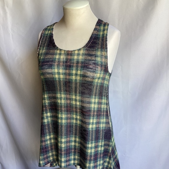 Ginger and Green Plaid Hi Low Tank Top - Picture 1 of 3